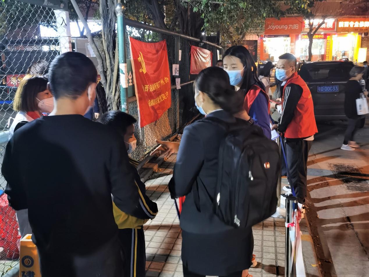 山西建投建工集團防疫志愿者在行動