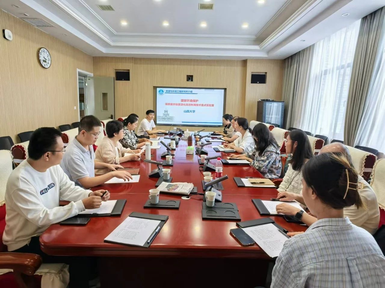 山西建投集團煤矸石處置利用專班與山西大學(xué)資源與環(huán)境工程研究所舉行座談會