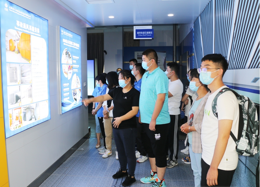 山西建投安裝集團(tuán)舉辦職工子女大學(xué)入學(xué)歡慶系列活動