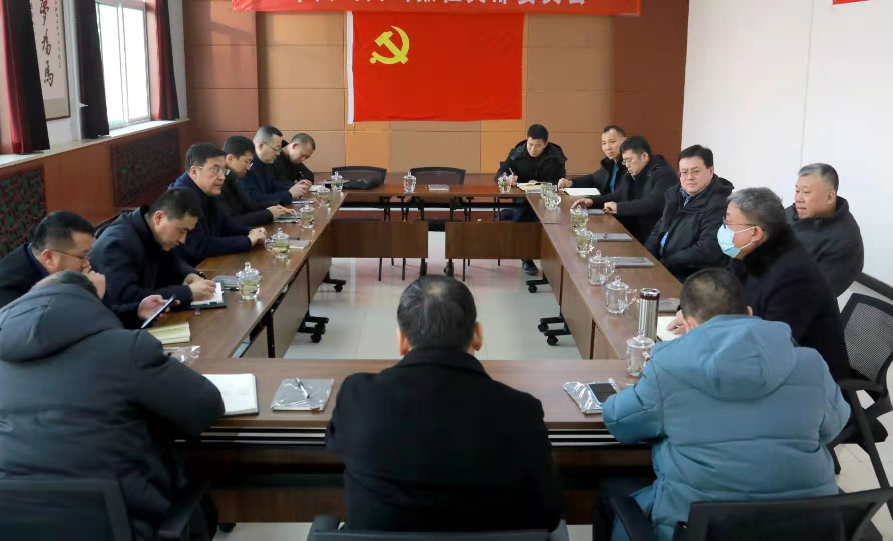 山西建投六建集團與山西出版?zhèn)髅郊瘓F進行工作座談