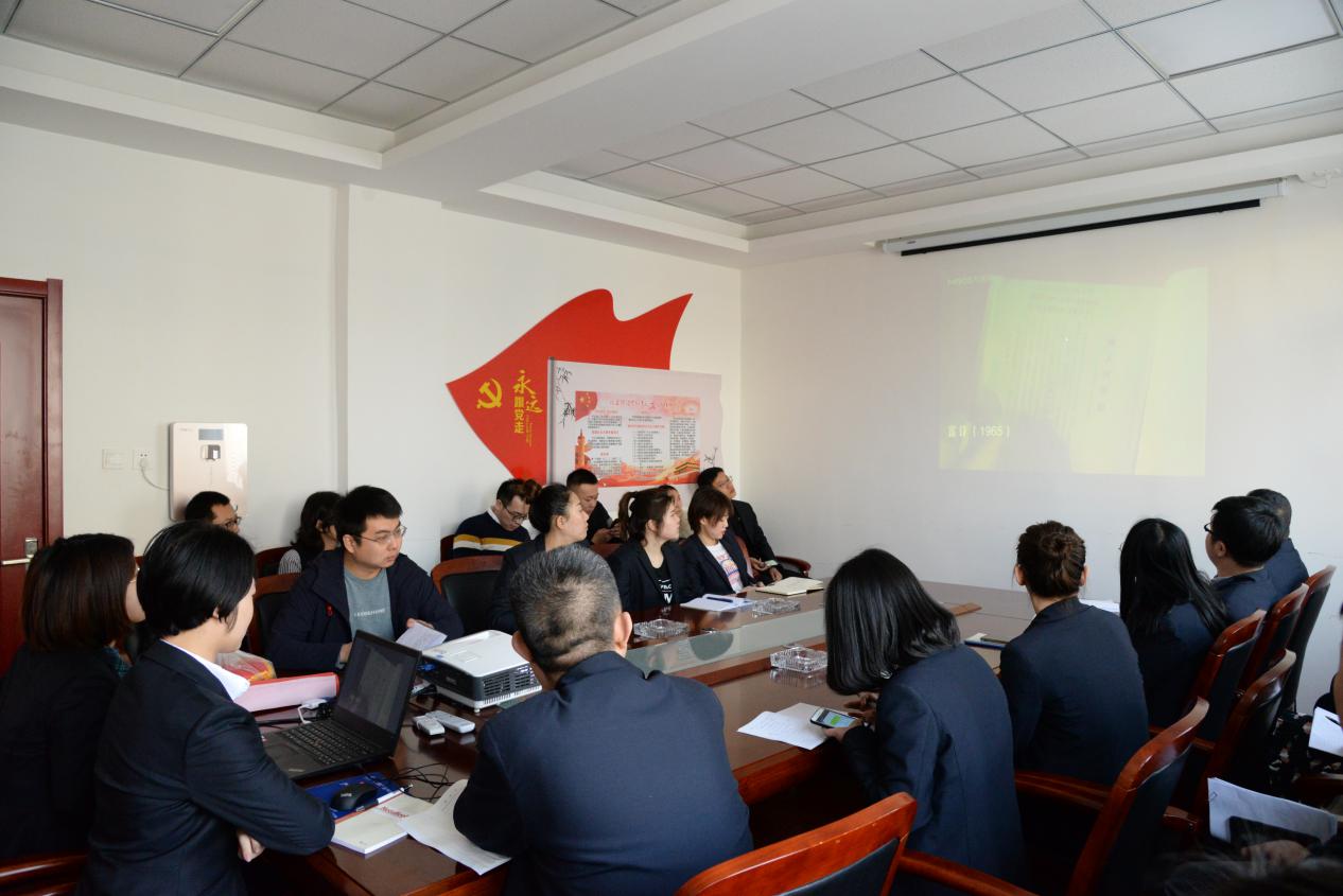 金融建通聯(lián)合團(tuán)支部組織開展“學(xué)雷鋒從身邊點(diǎn)滴做起”主題活動(dòng)