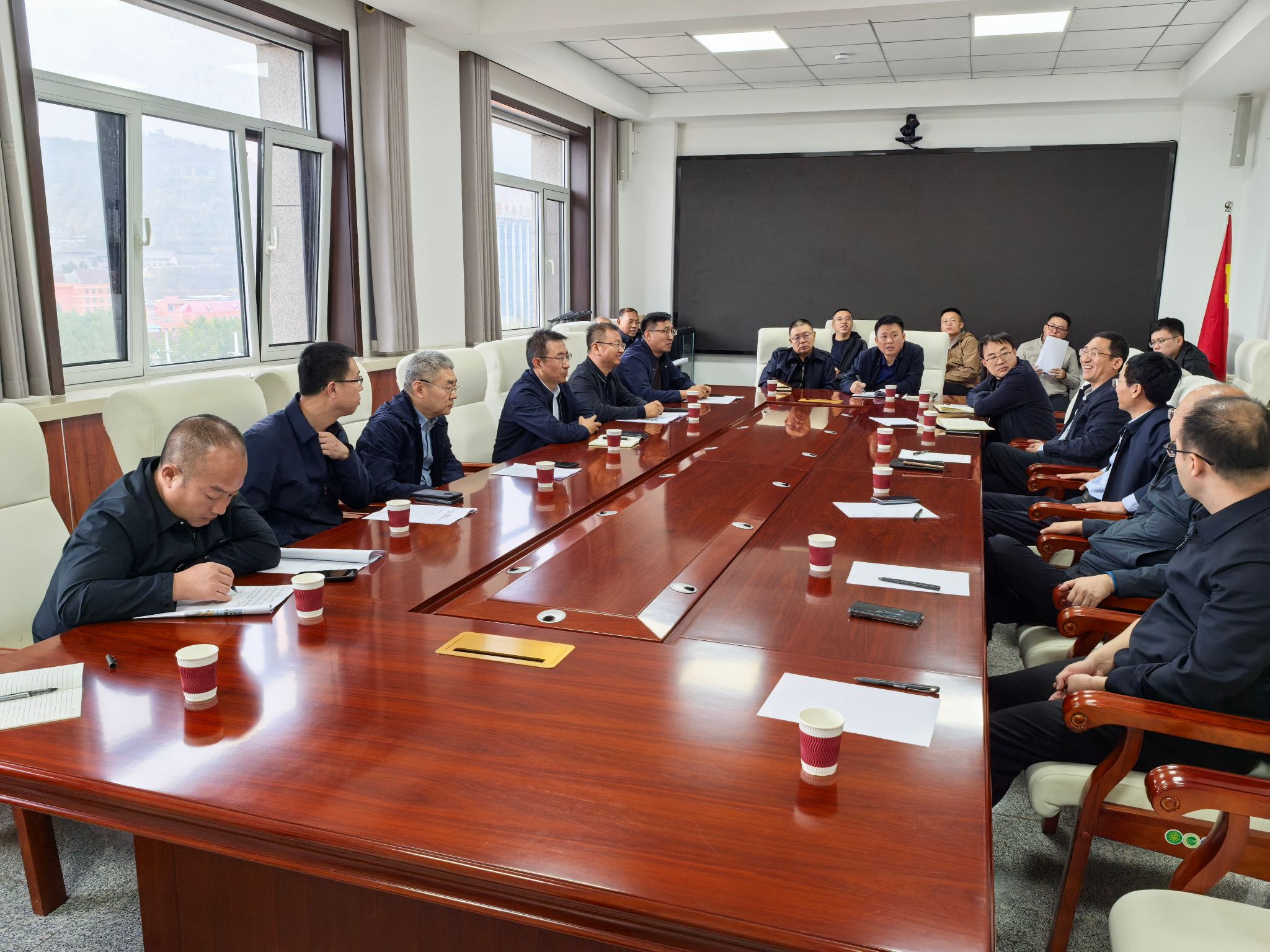 山西建投四建集團(tuán)與中陽縣舉行工作會(huì)談