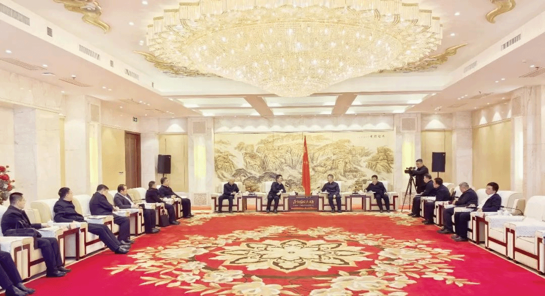 山西建投集團與呂梁市政府舉行工作會談