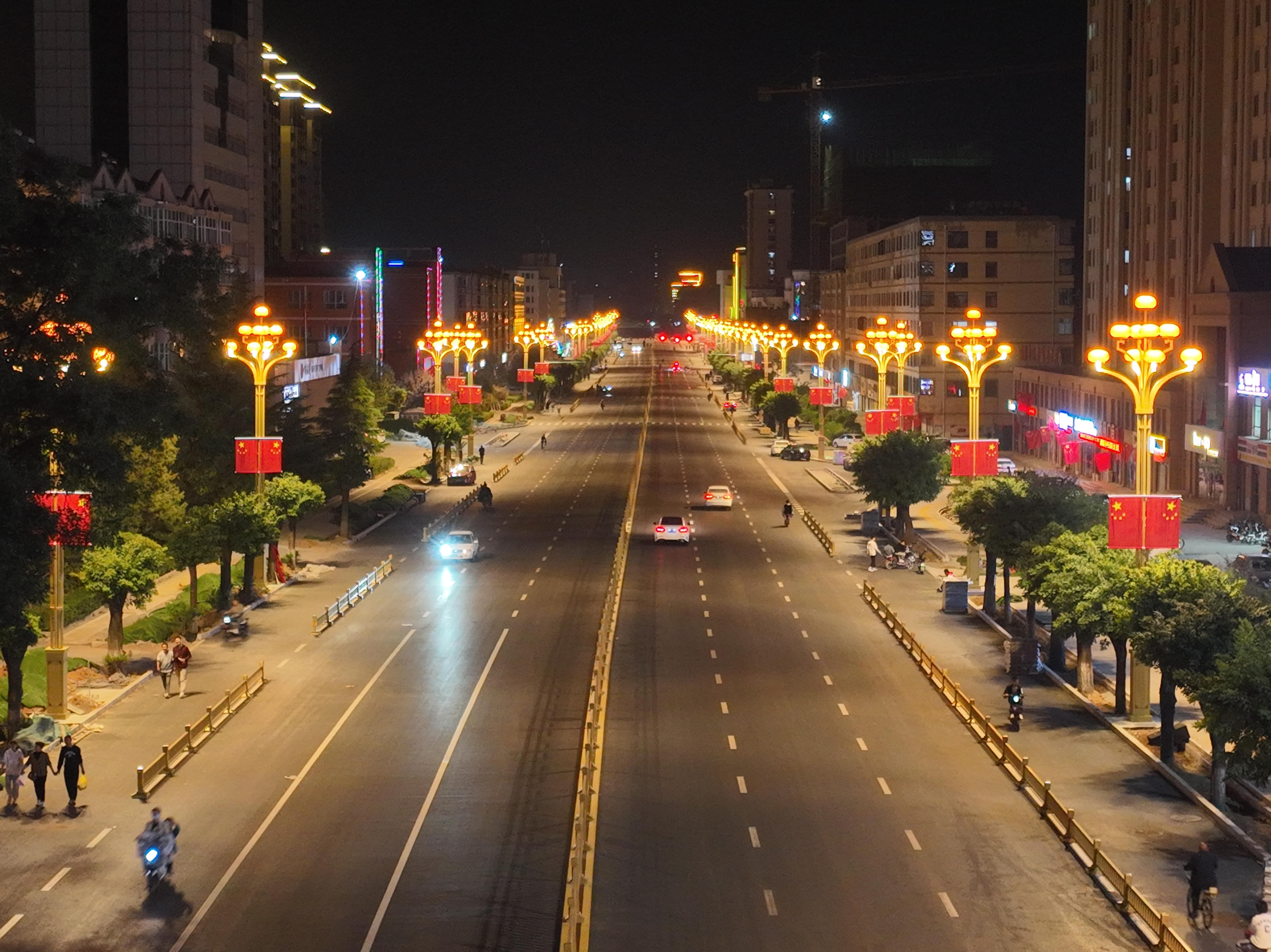 升級成功！中華大街主體完工，實(shí)現(xiàn)全線通車