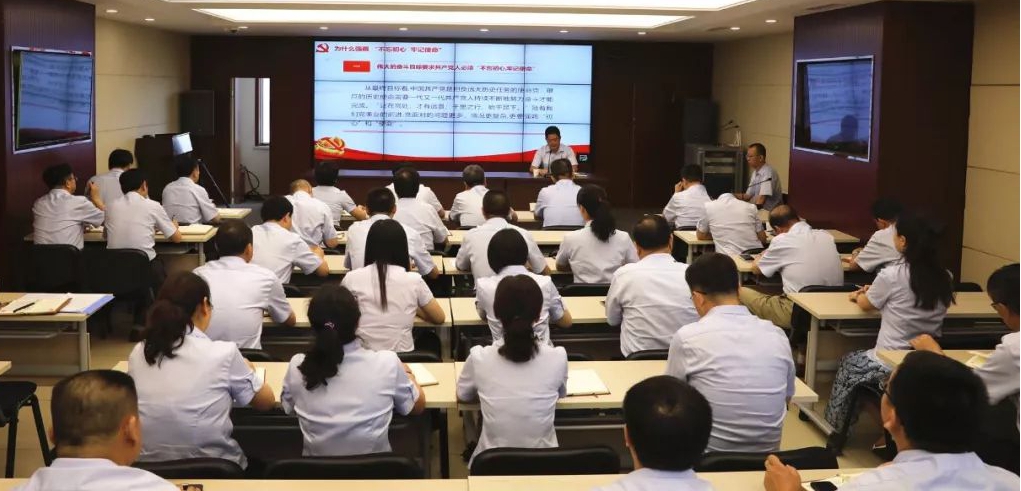 【基層動(dòng)態(tài)】山西建投建工集團(tuán)不忘初心、牢記使命——開創(chuàng)改革發(fā)展新局面，實(shí)現(xiàn)轉(zhuǎn)型升級(jí)新作為