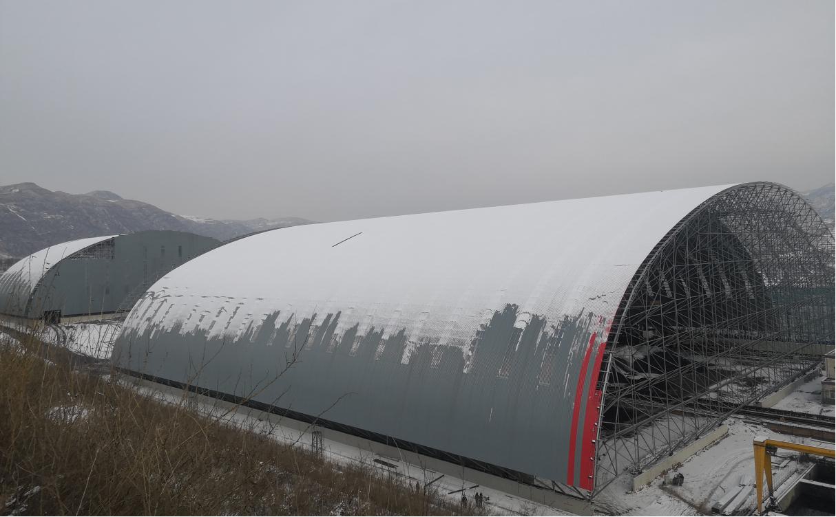 我省跨度最大的焊接球網(wǎng)架煤棚封閉工程主體結(jié)構(gòu)正式完工