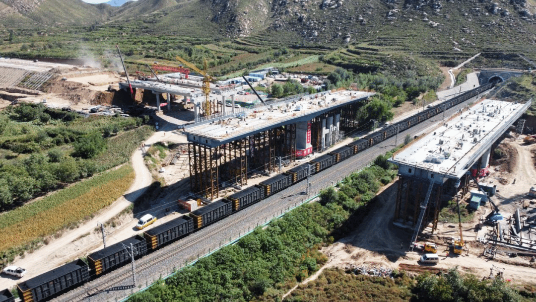 山西建投鋼構(gòu)科工公司隊伍鑄魂篇：知行合一修內(nèi)功 堅韌不拔展作風(fēng)