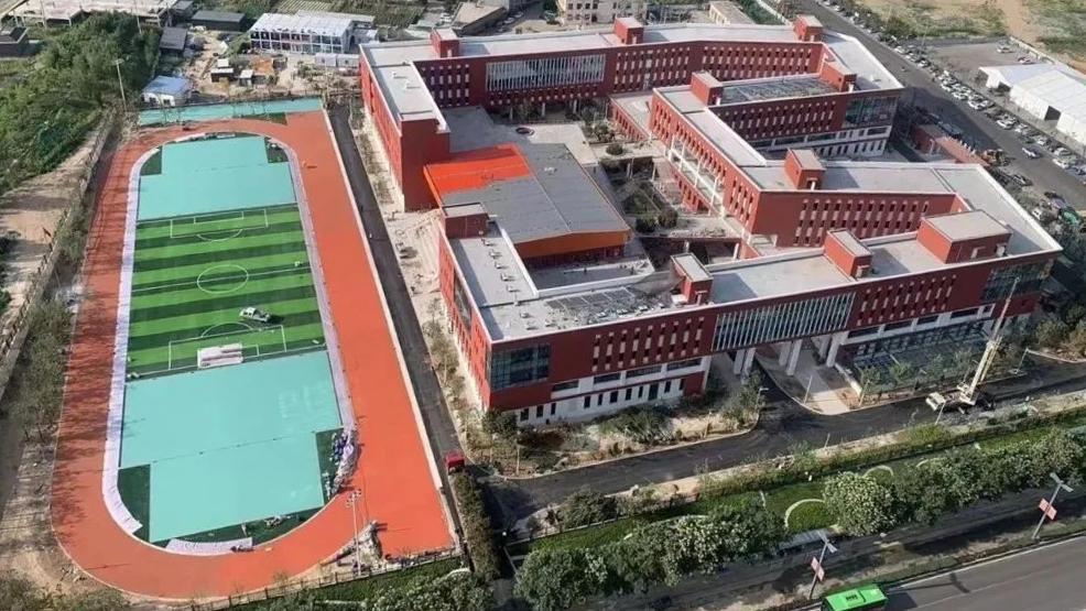 山西建投六建集團(tuán)承建的呂梁市第一小學(xué)建設(shè)項(xiàng)目竣工投用
