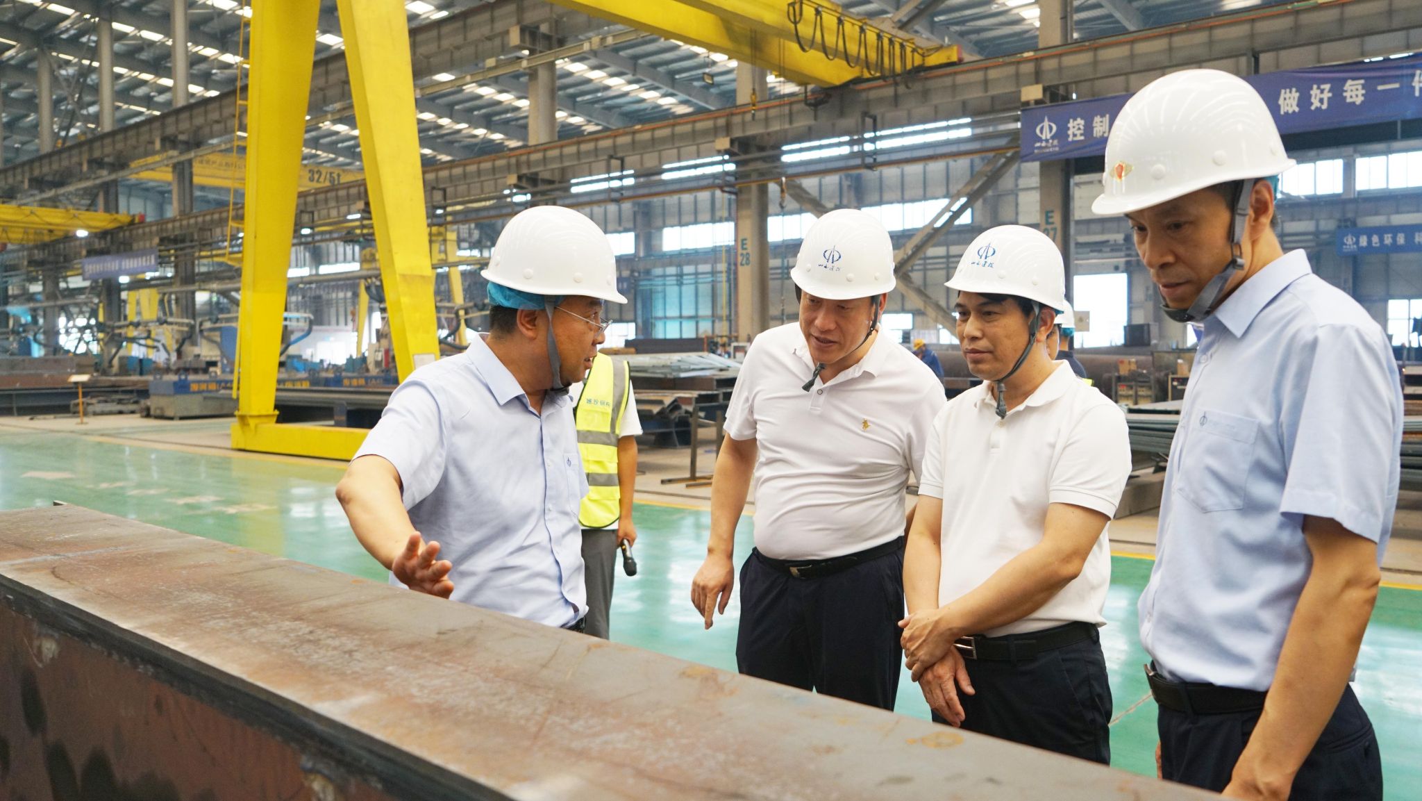 海南海鋼集團(tuán)、海南建投集團(tuán)領(lǐng)導(dǎo)一行到山西建投瀟河產(chǎn)業(yè)公司參觀調(diào)研