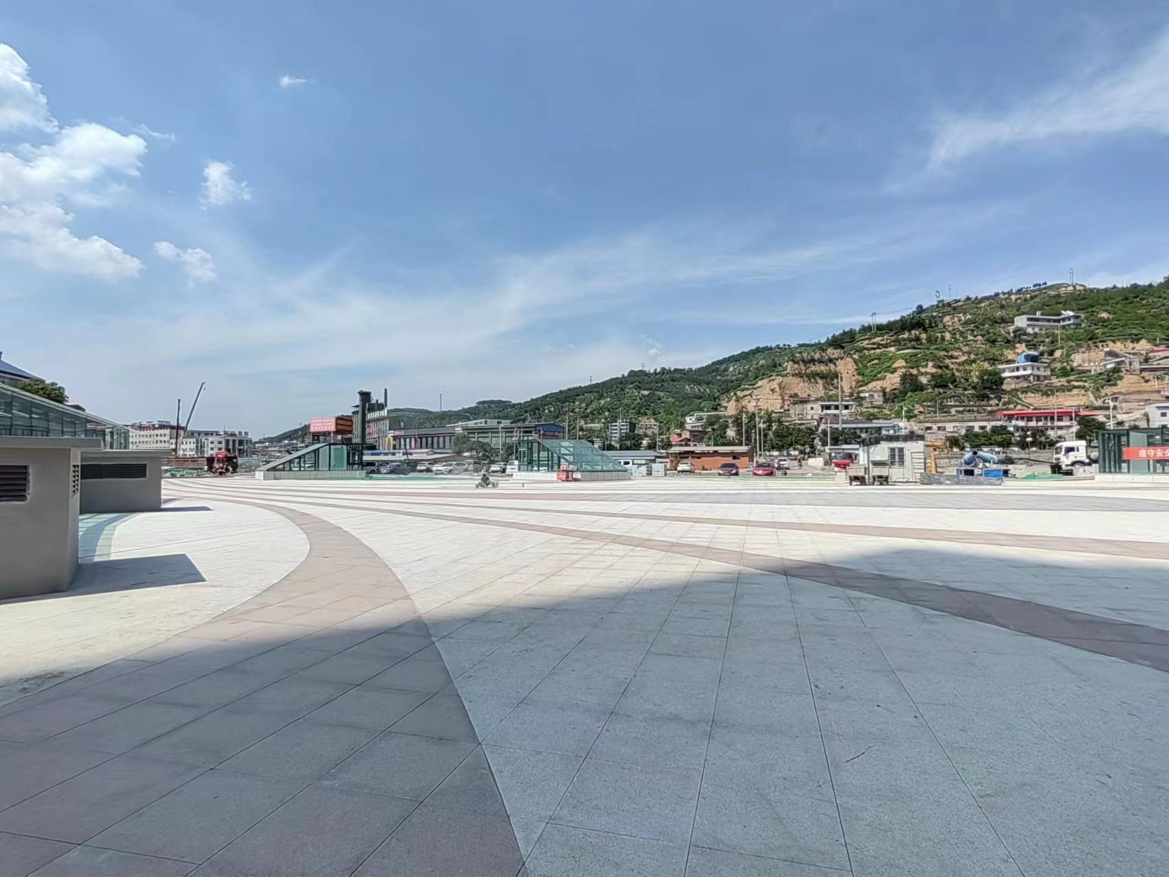 新地標(biāo)！山西建投五建集團(tuán)中陽縣中陽廣場及停車場項目開始運營