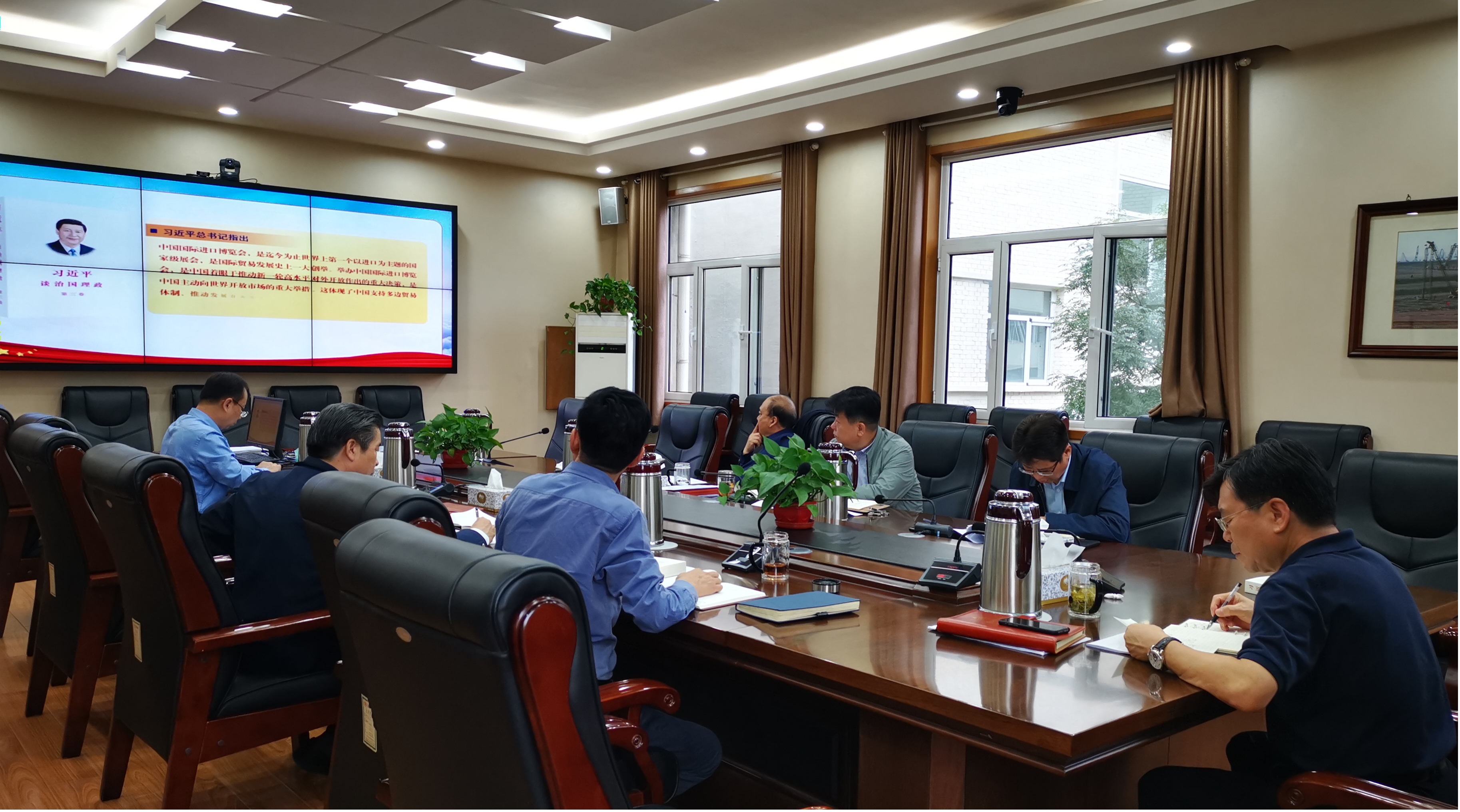 山西建投機械化集團黨委理論學習中心組召開《習近平談治國理政》第三卷第三次專題學習會議